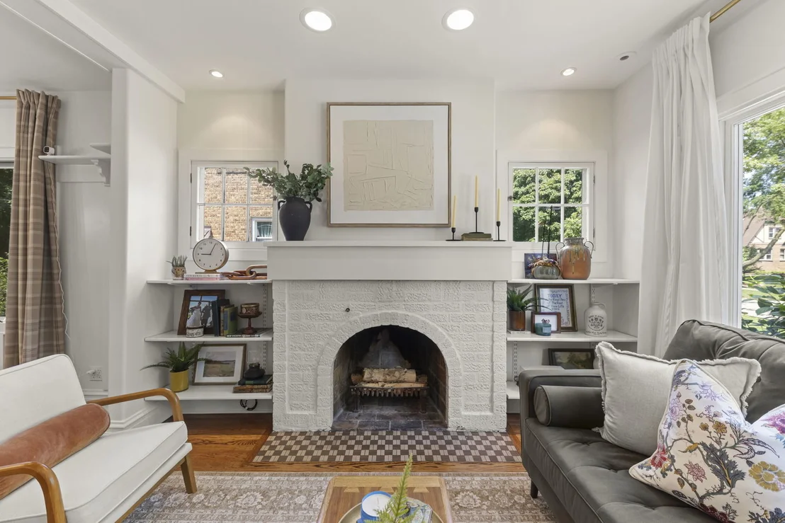 Photo of 810 N Summit Street