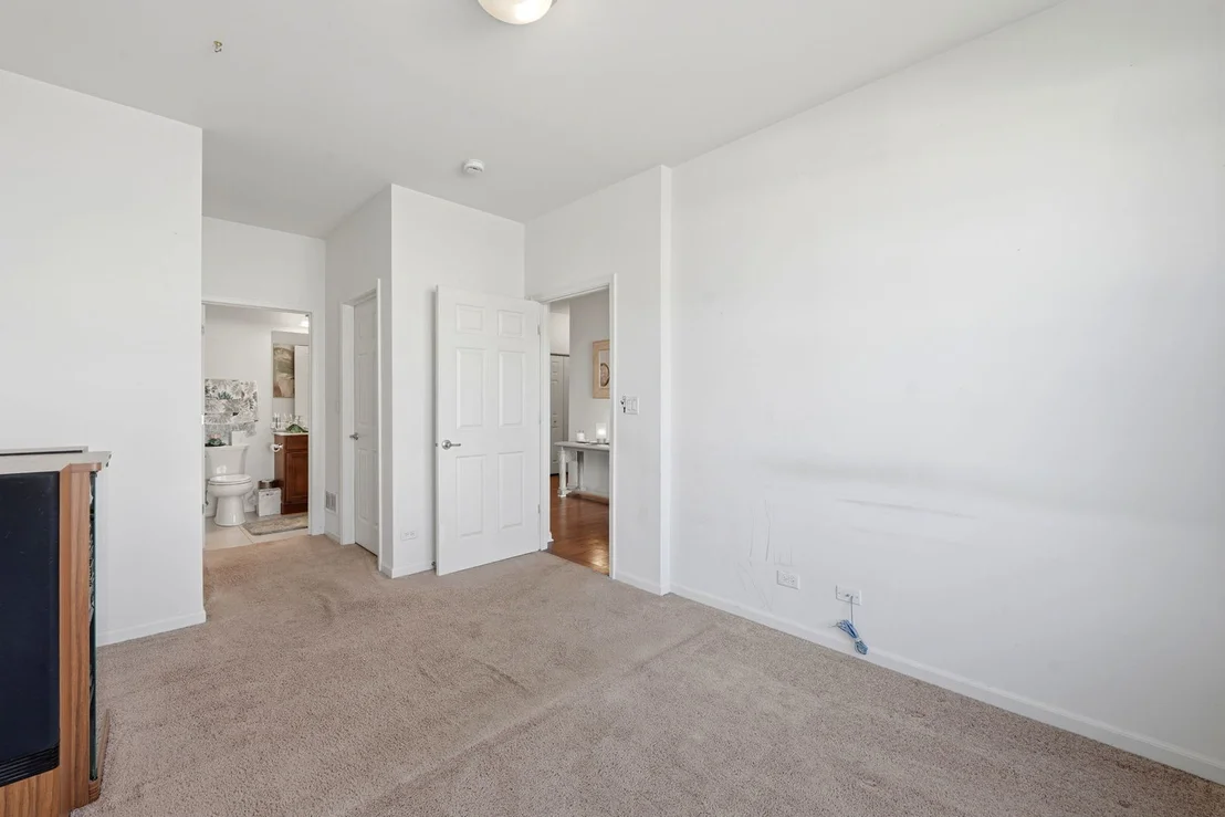 Photo of 561 Autumn Circle