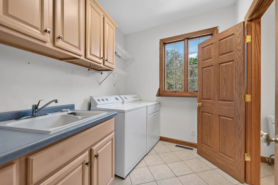 Photo of 1646 Valley View Road