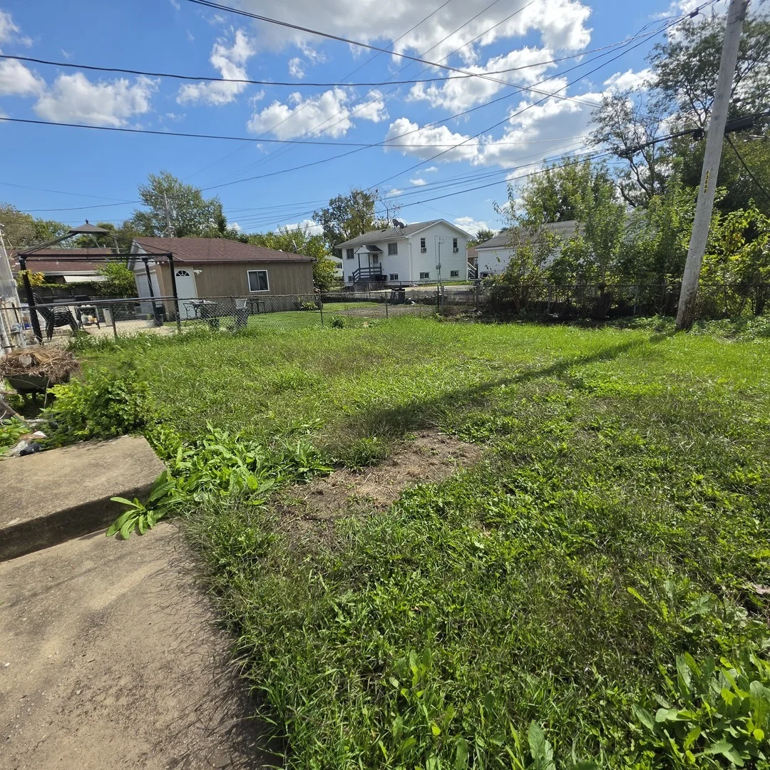 Photo of 1649 W 163rd Street