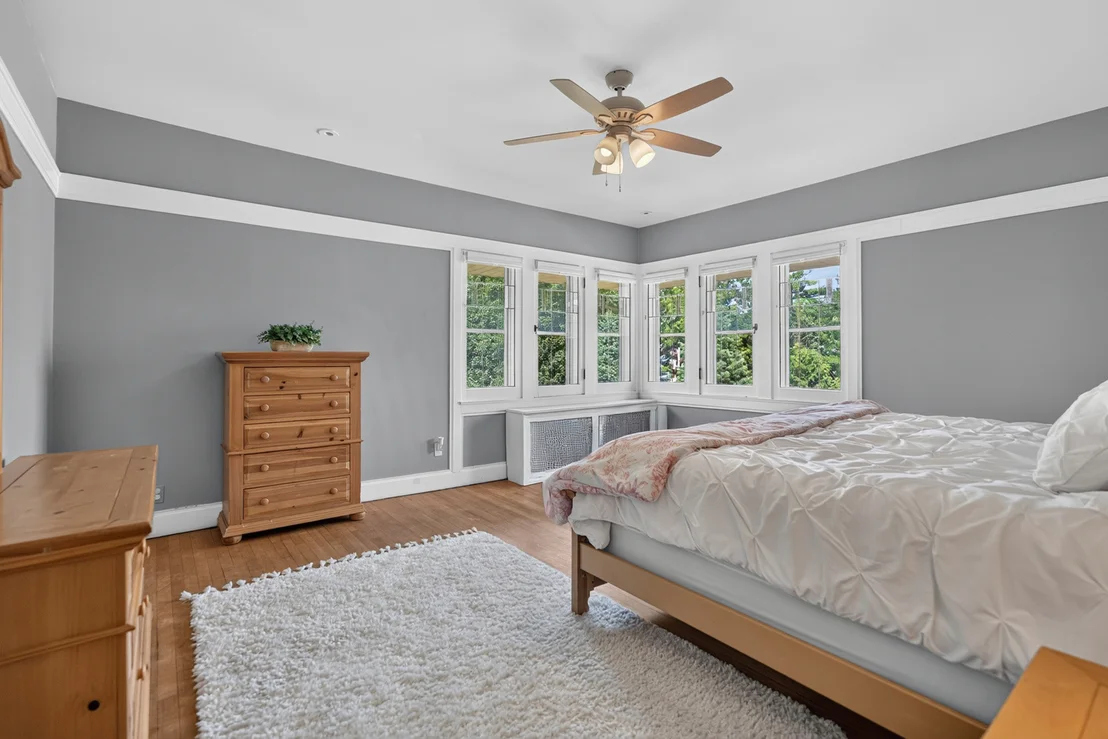 Photo of 729 W Downer Place