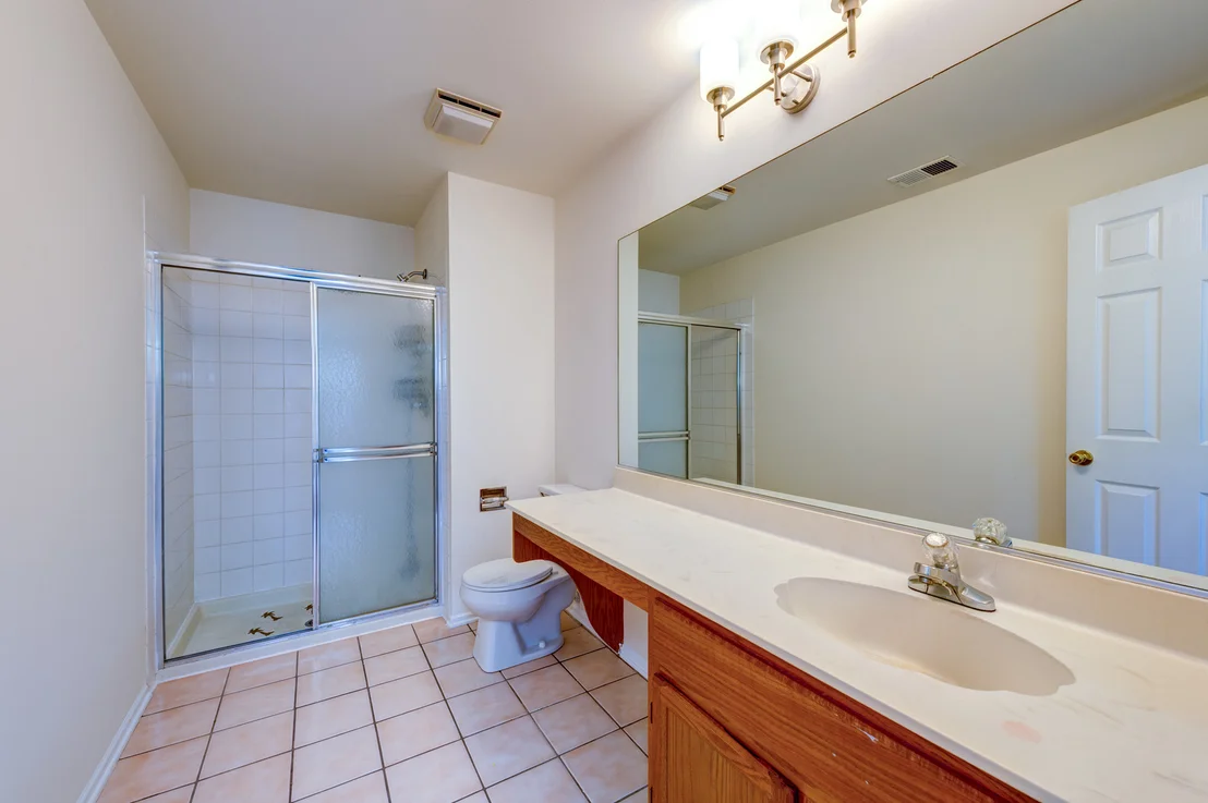 Photo of Unit 2 at 338 Ashford Circle