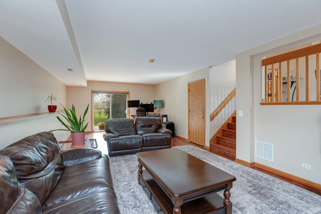 Photo of 950 DUNHAM Drive