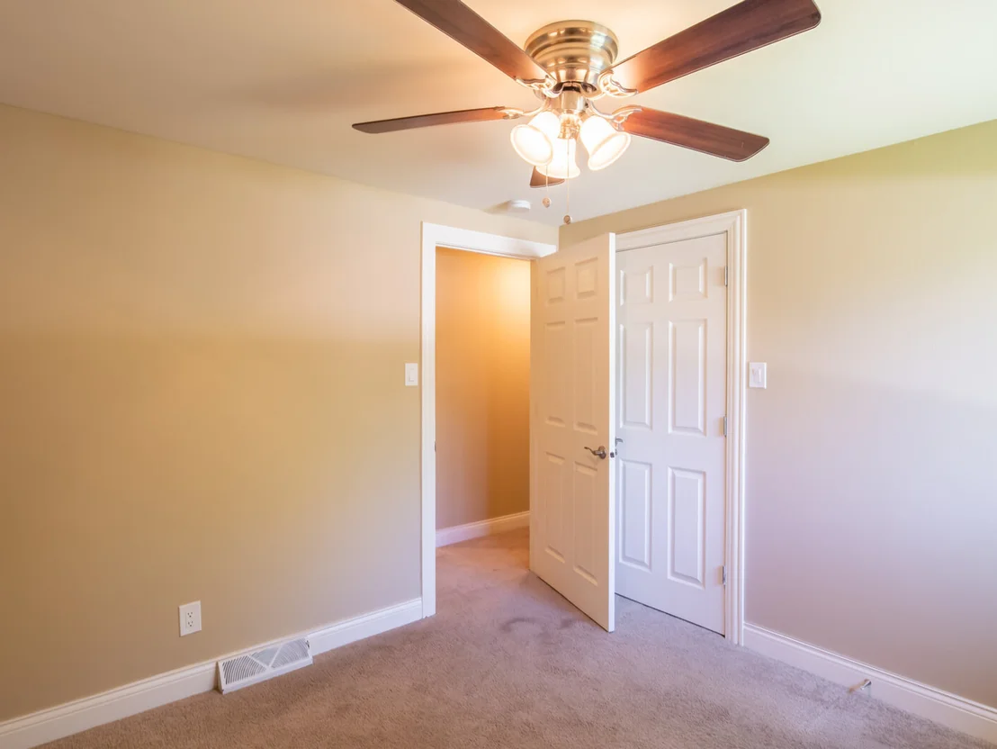 Photo of 621 Chestnut Lane