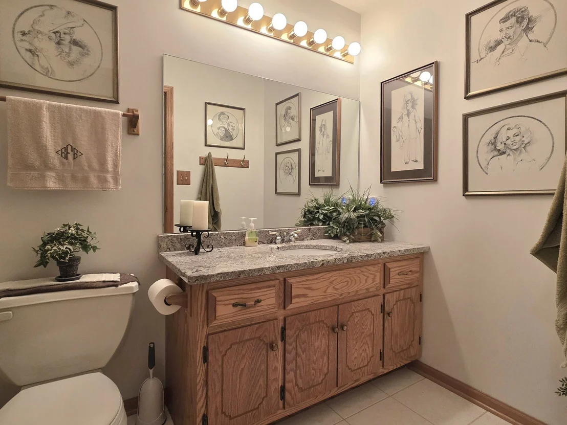 Photo of 601 Lisson