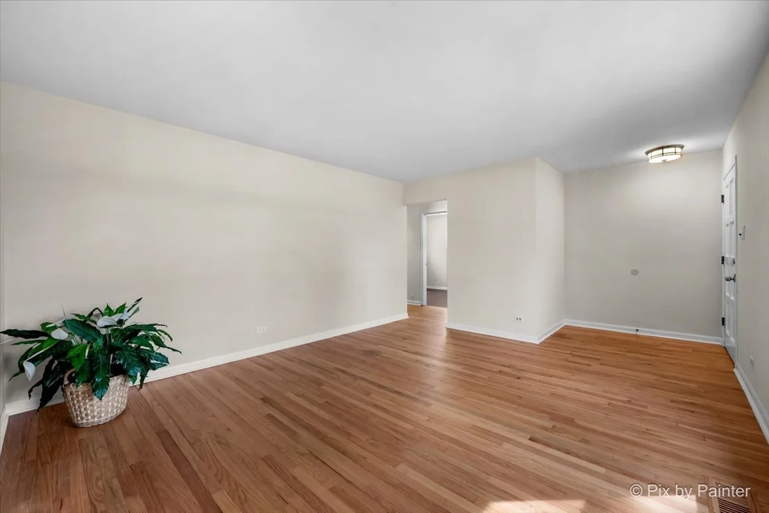 Photo of 985 Aspen Street