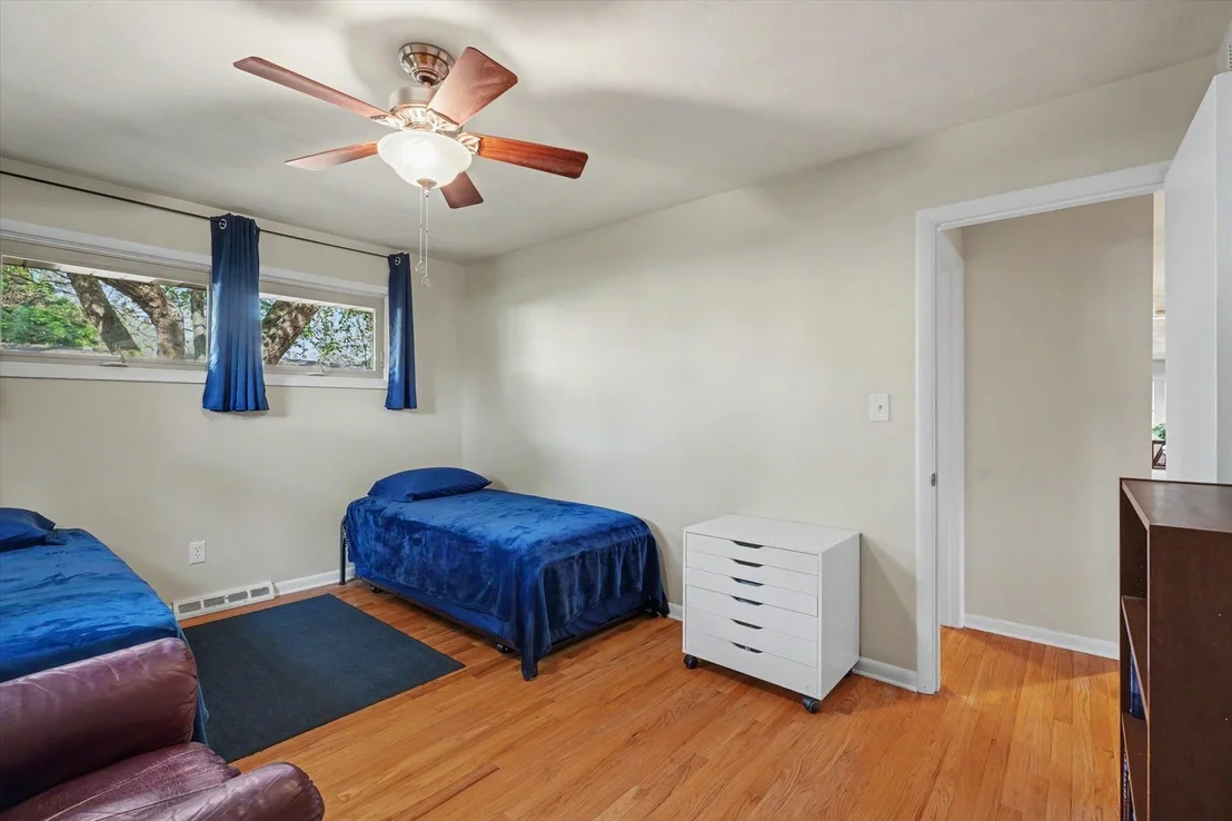 Photo of 1115 Foothill Drive