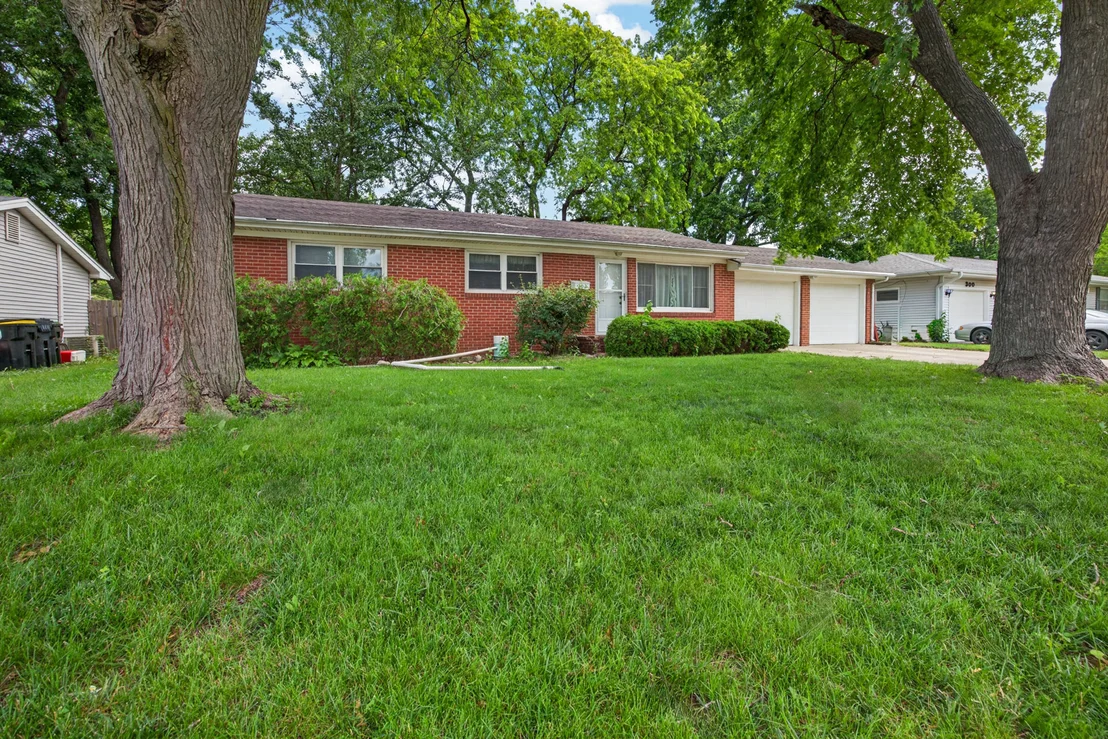 Photo of 302 Belview Avenue