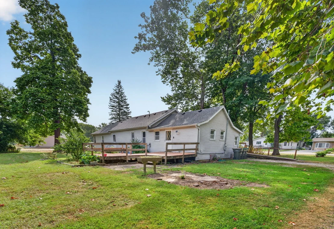 Photo of 406 W 3rd Street