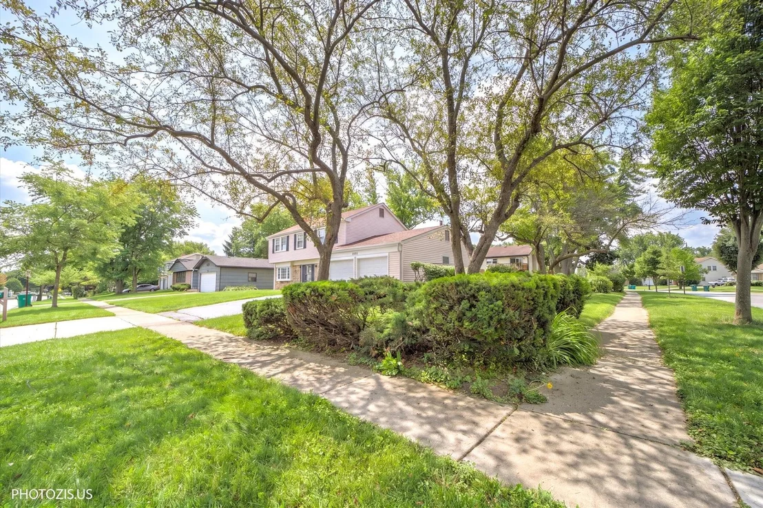 Photo of 1111 Plum Grove Circle