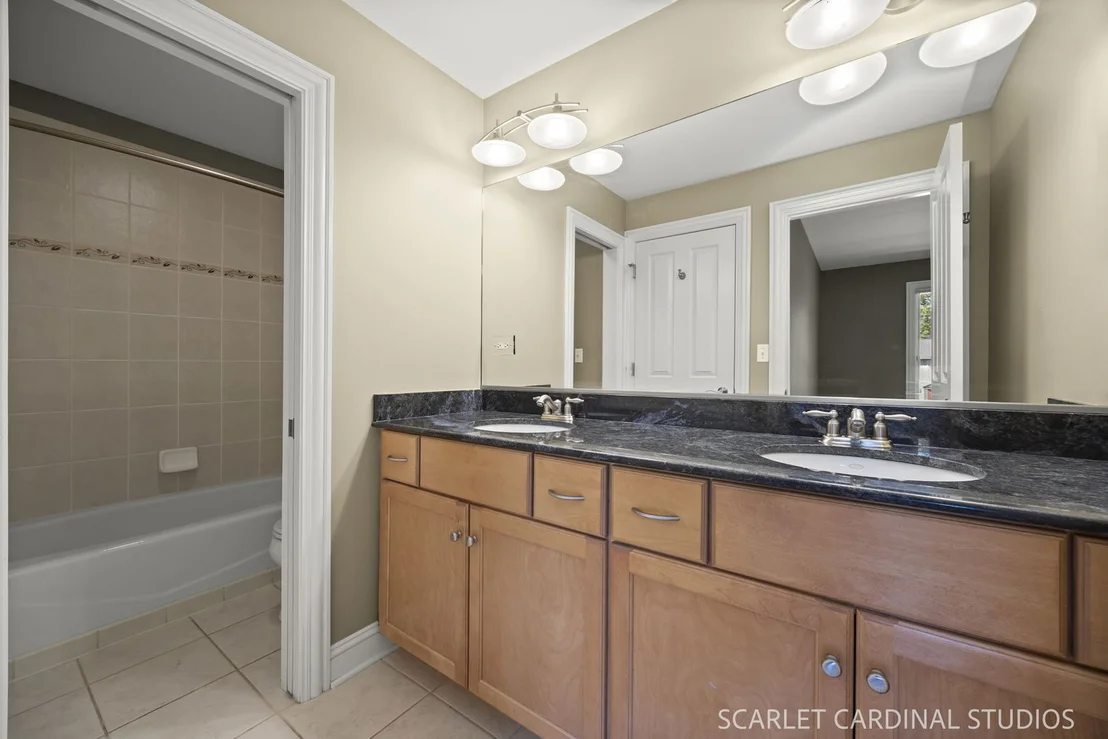 Photo of 6S181 Concord Road