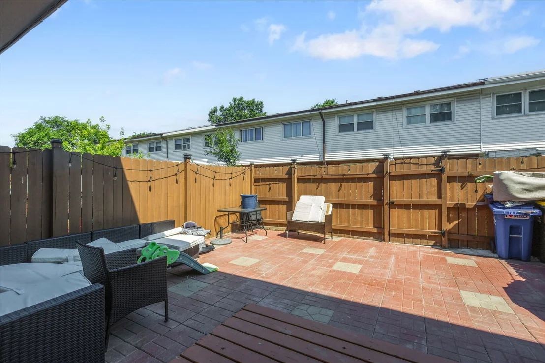 Photo of Unit B at 8914 Robin Drive