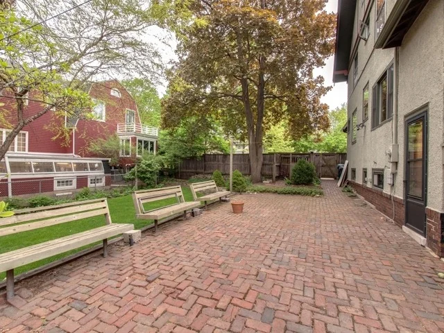 Photo of 1304 Wesley Avenue