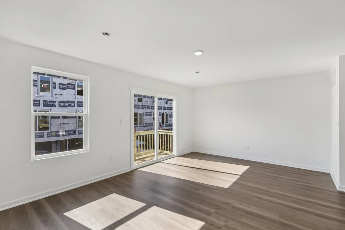 Photo of 1383 Oakfield Lane