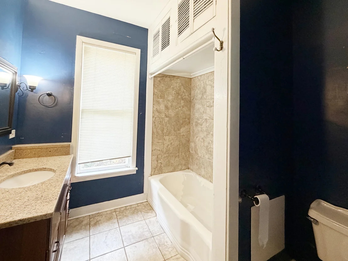 Photo of 26 Monroe Avenue
