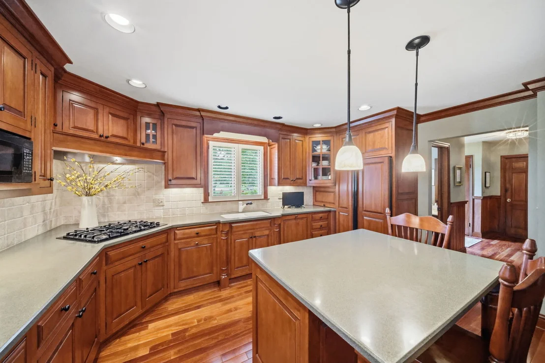 Photo of 534 E Forest Avenue