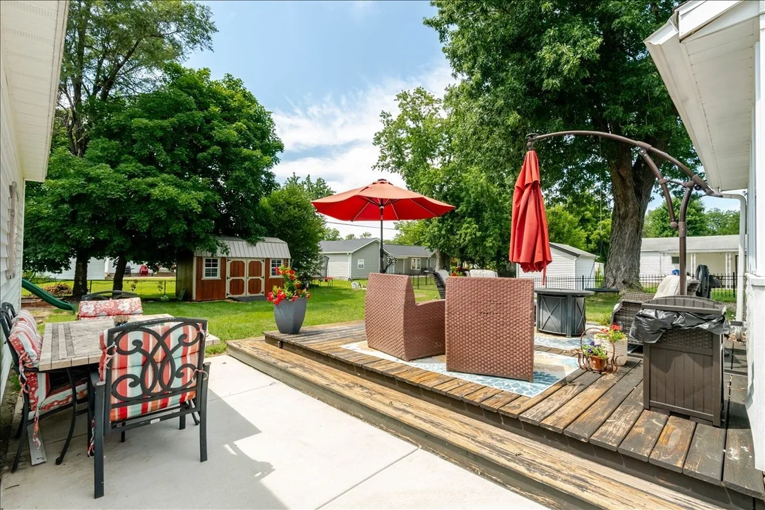 Photo of 111 LOREN Street