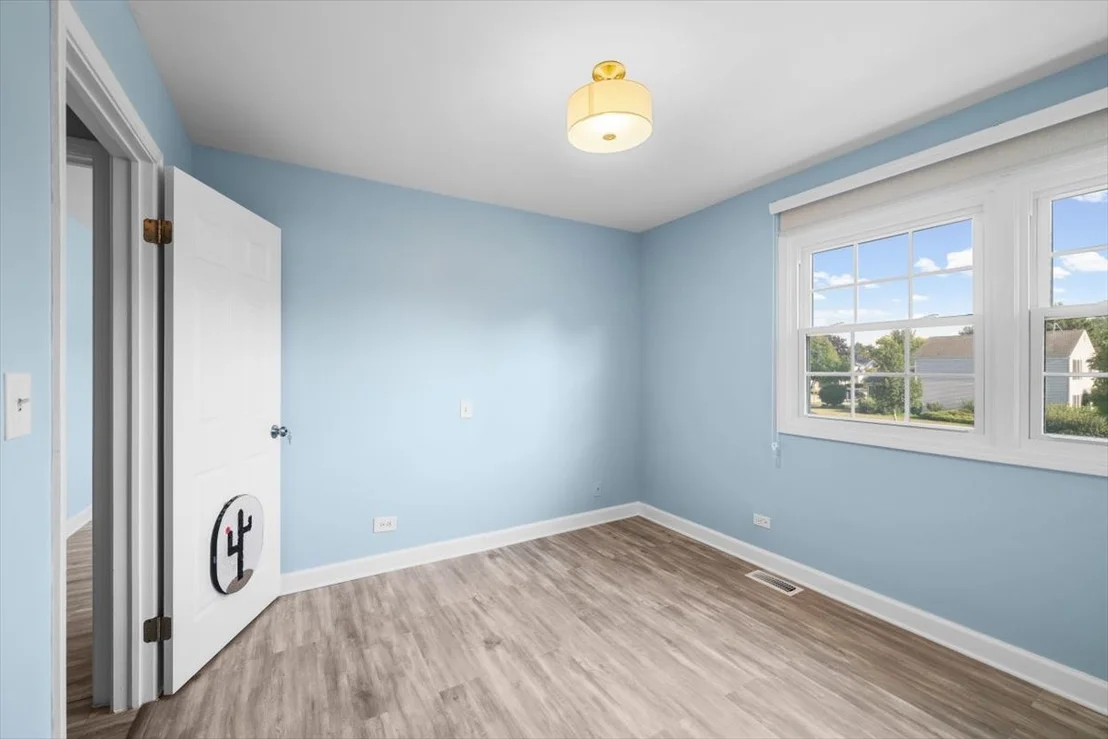 Photo of 410 Thompson Boulevard