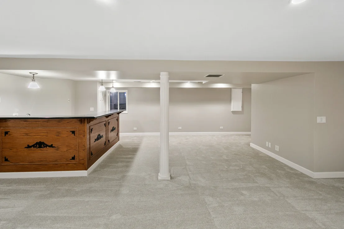 Photo of 710 Alexandria Drive