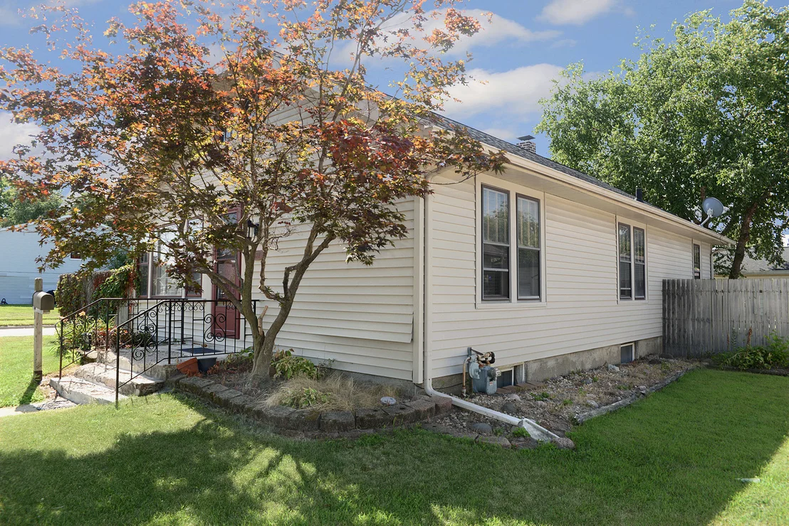 Photo of 1601 W Main Street