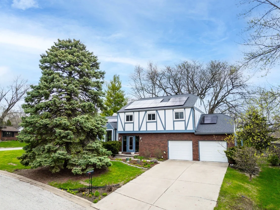 Photo of 300 Harper Court