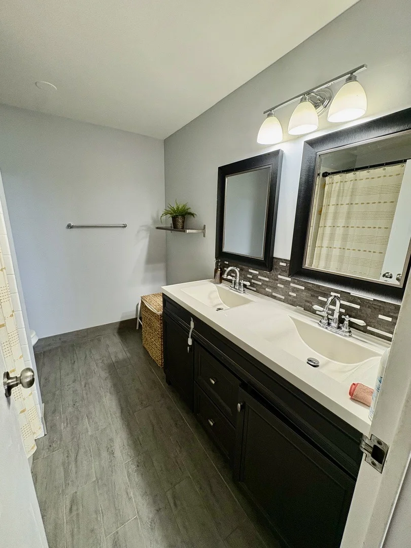 Photo of Unit 409 at 701 Forum Square