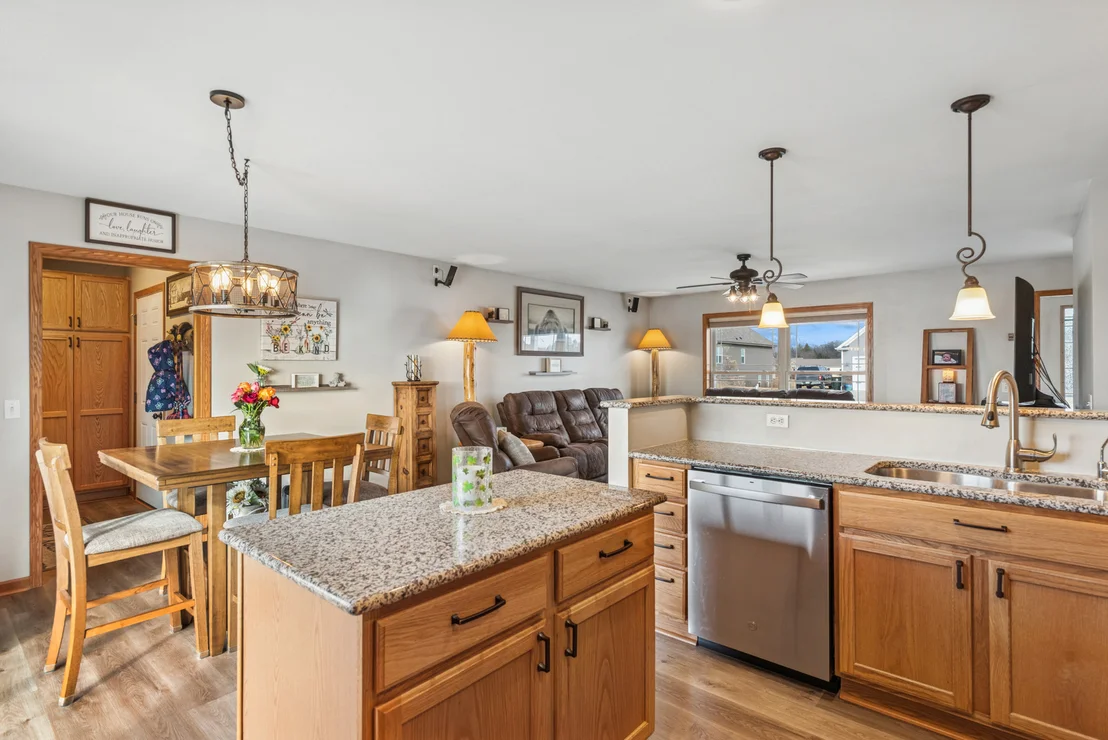 Photo of 327 Tomahawk Drive
