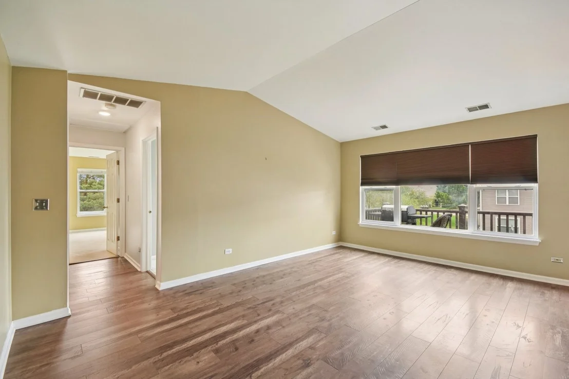 Photo of Unit D at 402 Woodview Circle