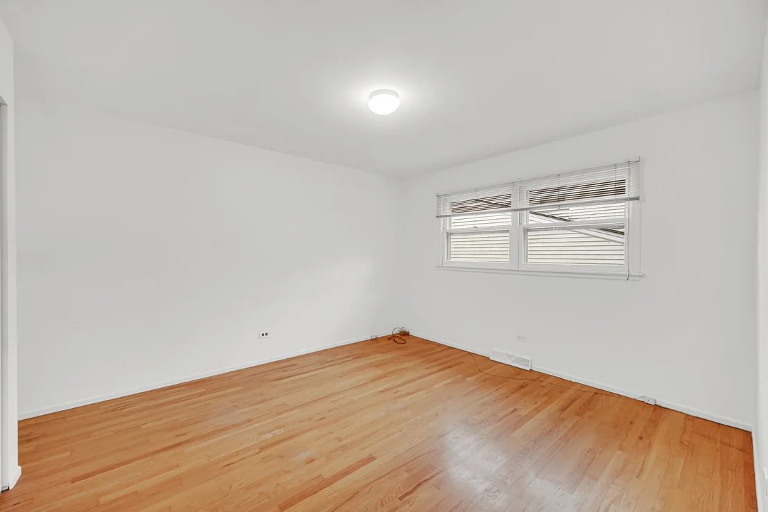 Photo of 986 Harvard Lane