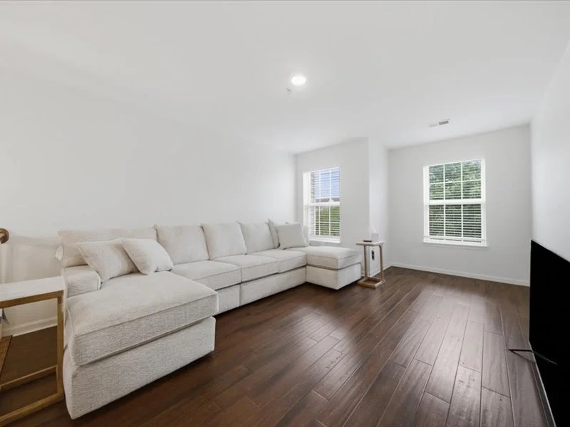 Photo of 543 Topeka Drive