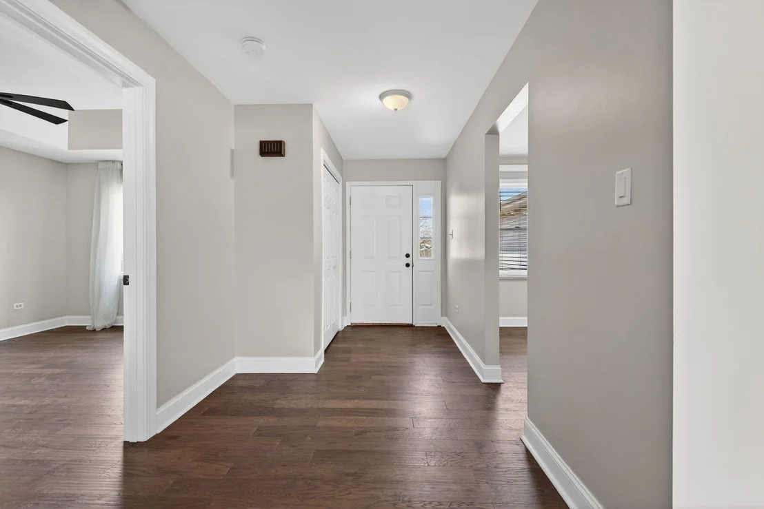 Photo of 1486 Bradley Way