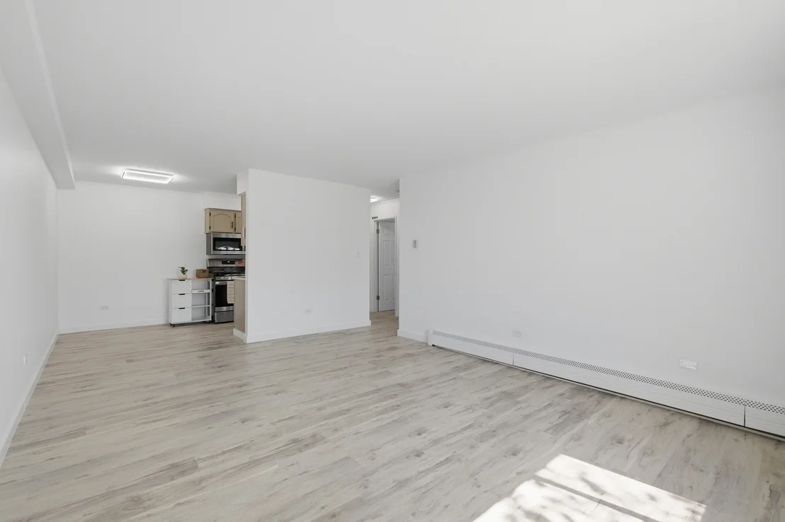 Photo of Unit 112 at 1500 Robin Circle