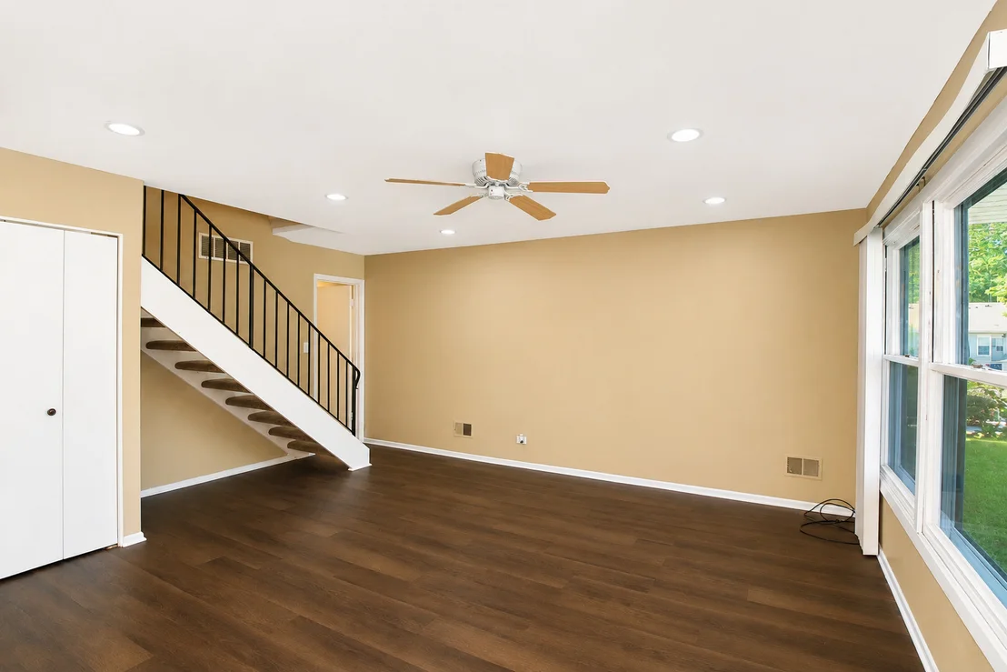 Photo of 1796 Queensbury Circle
