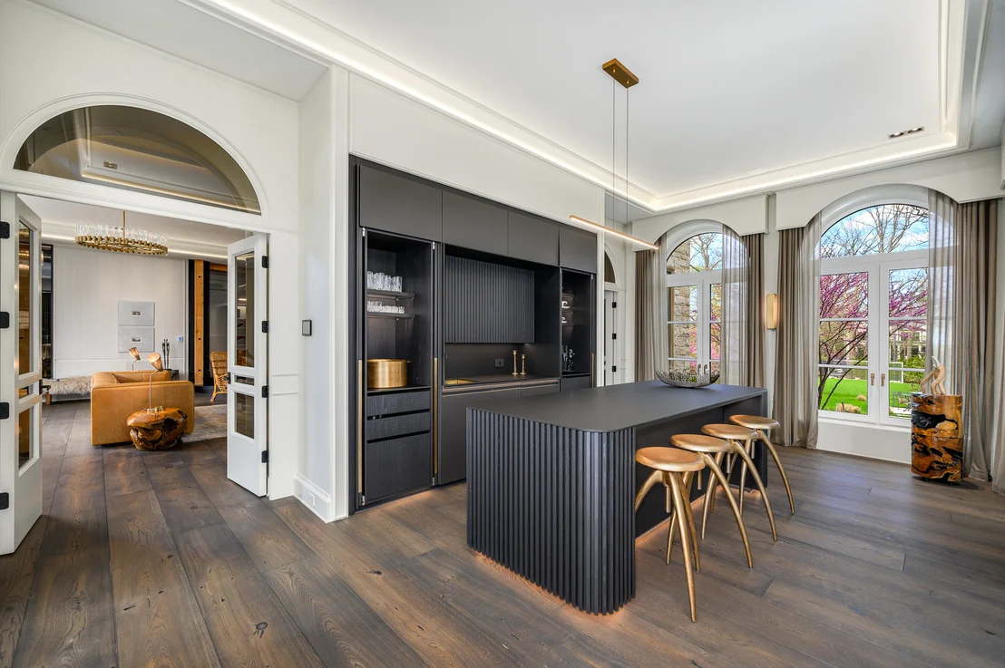 Photo of 443 Sheridan Road