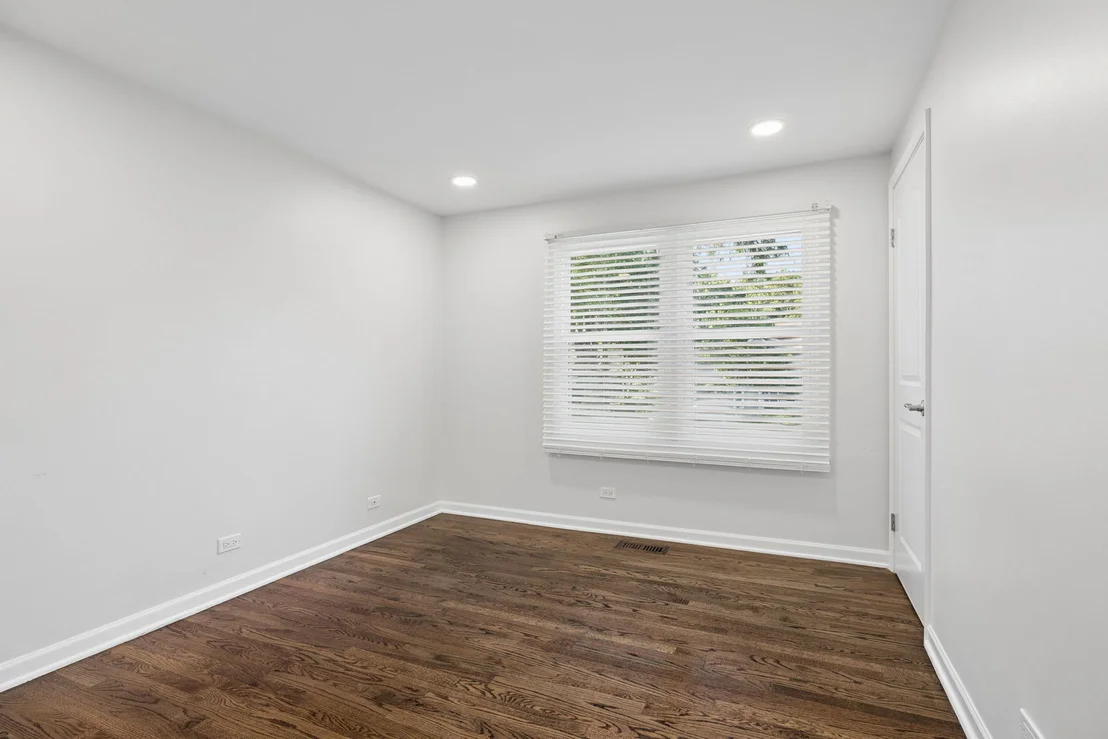 Photo of 1249 STONEGATE Road