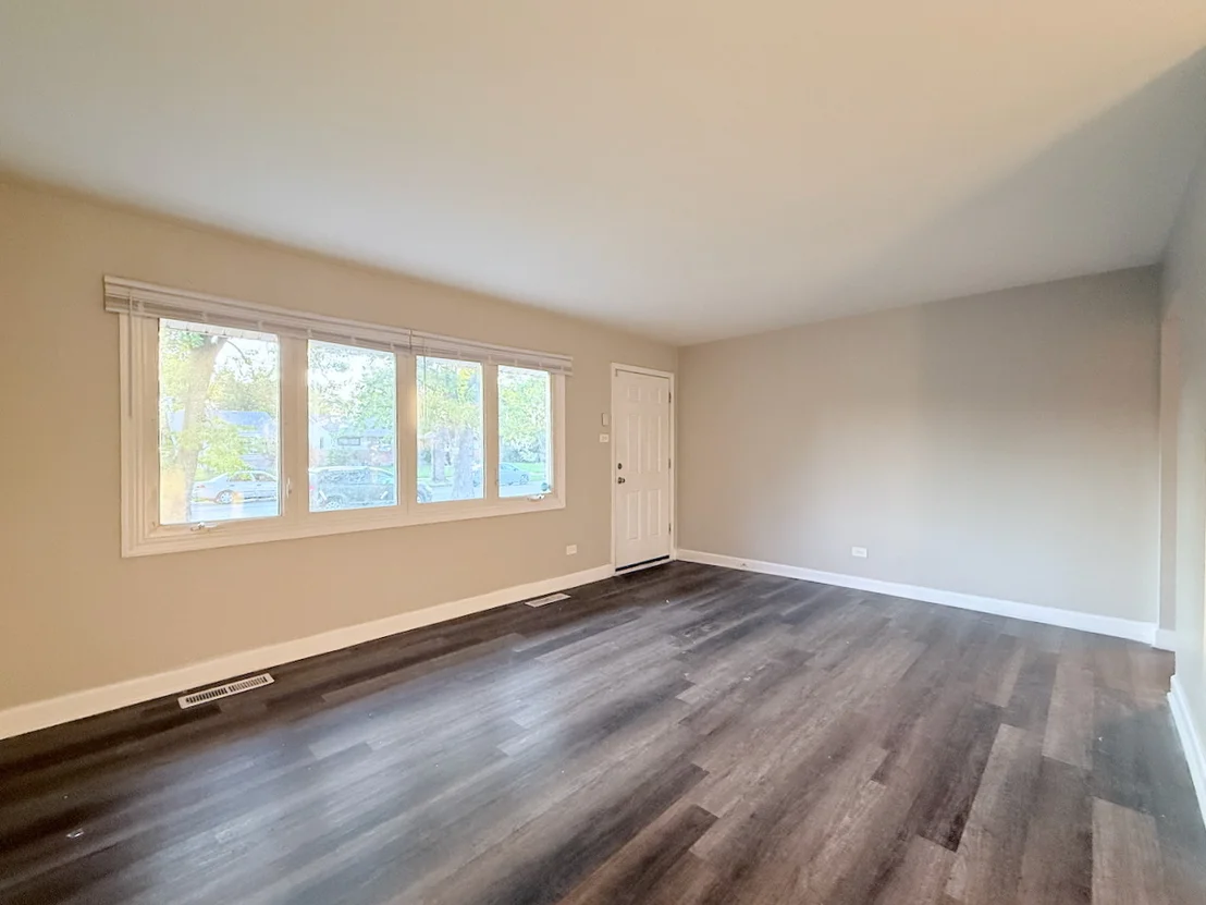 Photo of 17153 Walter Street