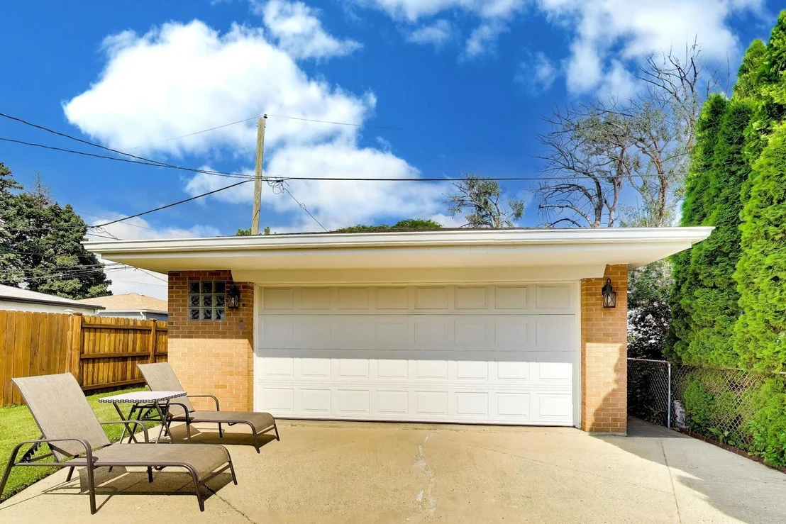 Photo of 3225 Sunset Lane