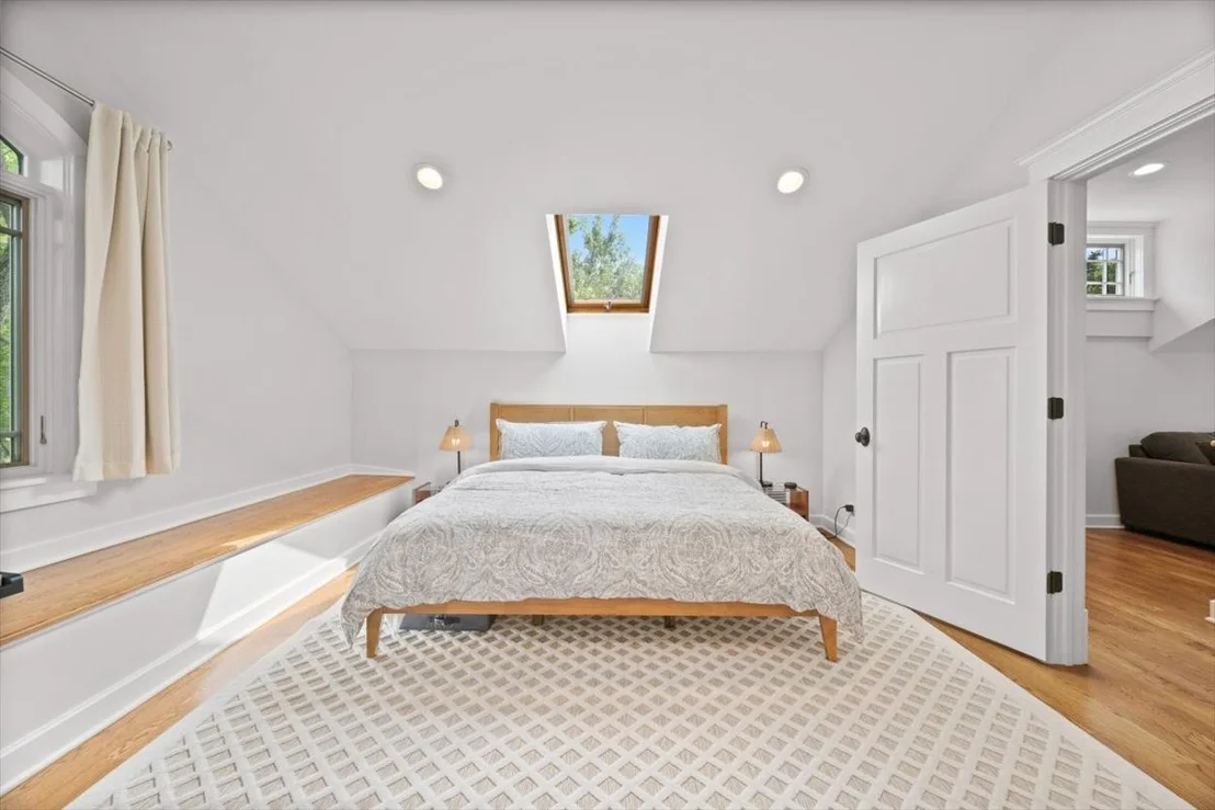 Photo of 1119 Oak Avenue