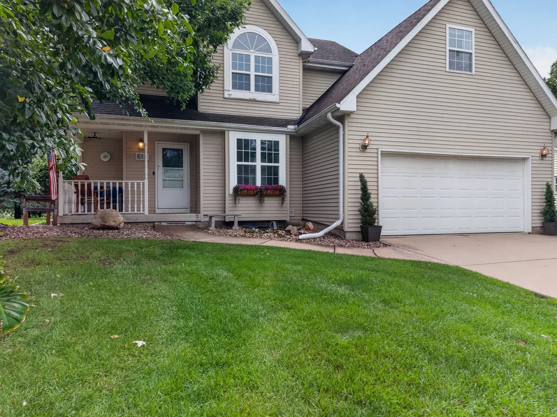 Photo of 613 Magnolia Lane