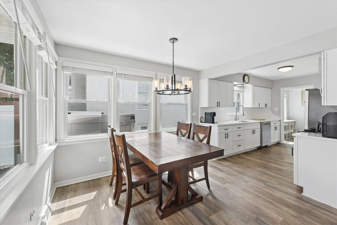 Photo of 291 N Maple Avenue