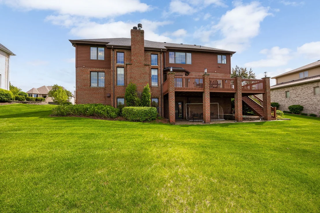 Photo of 1045 Hilltop Drive