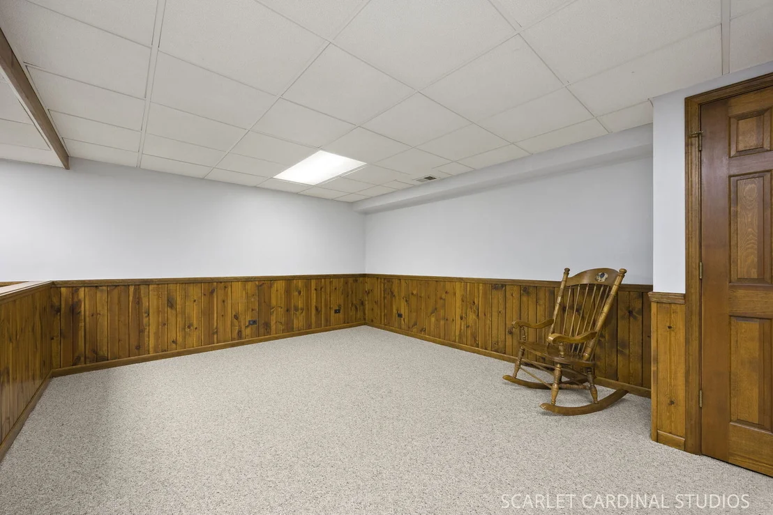 Photo of 849 S River Road