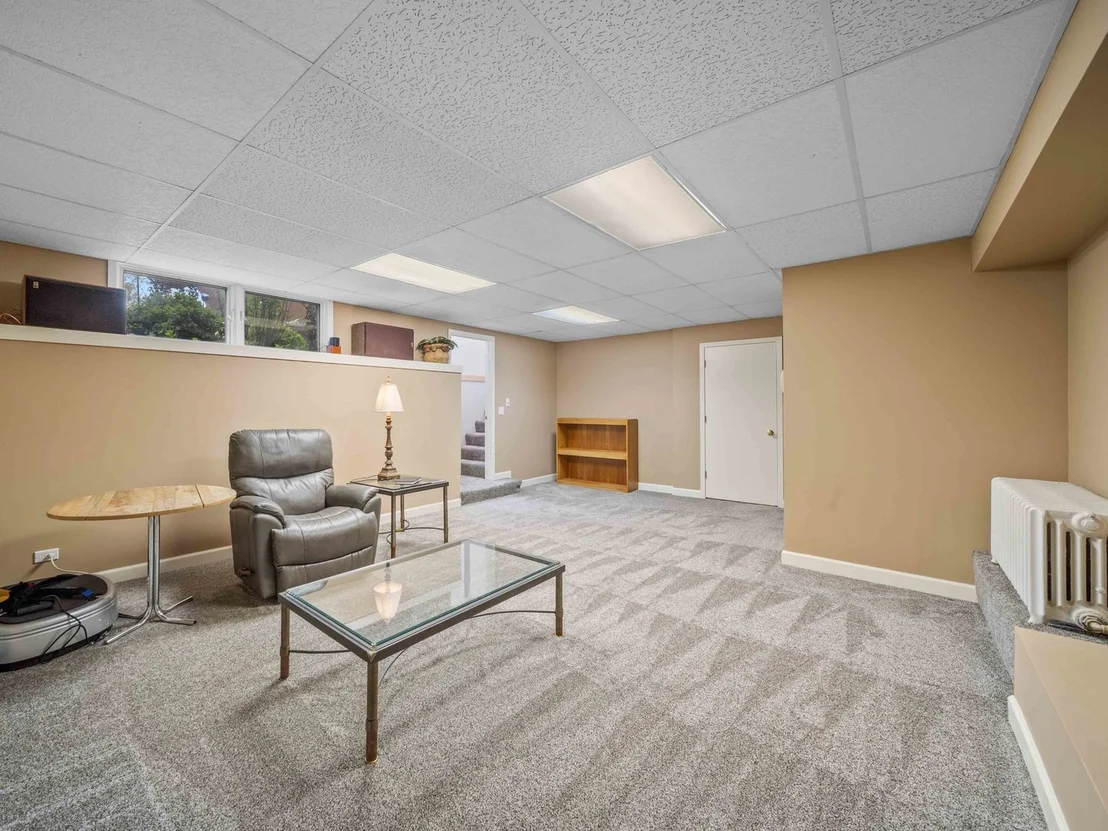 Photo of 1115 Forest Avenue