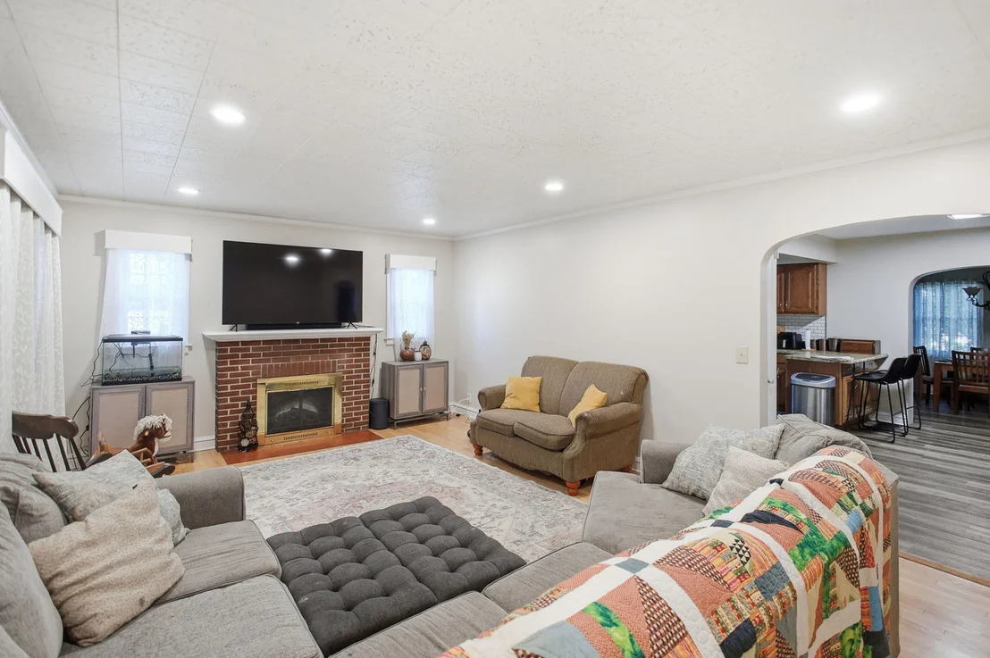 Photo of 710 Pavey Avenue