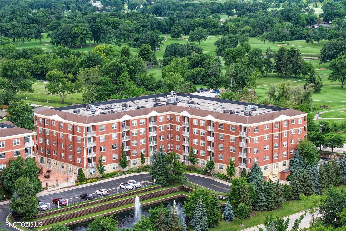 Photo of Unit 302 at 1 ITASCA Place