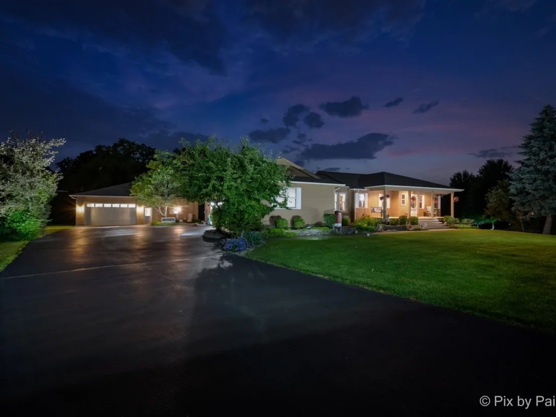 Photo of 28 Tomahawk Trail