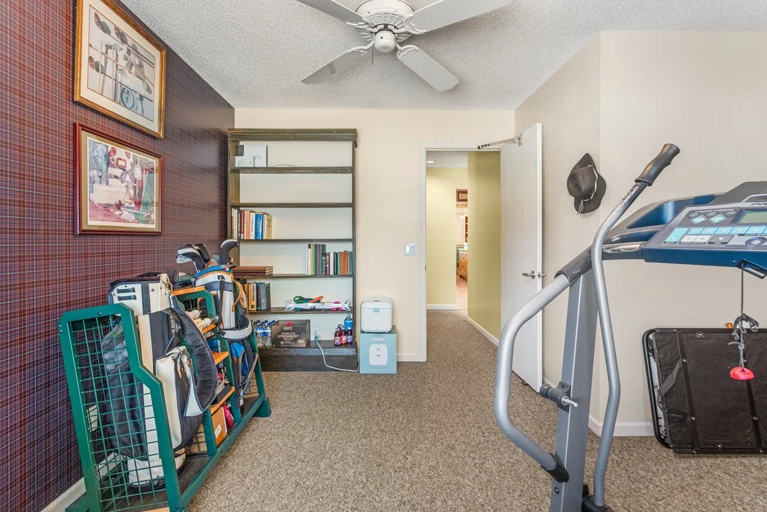 Photo of Unit 2104 at 2104 Harbortown Circle