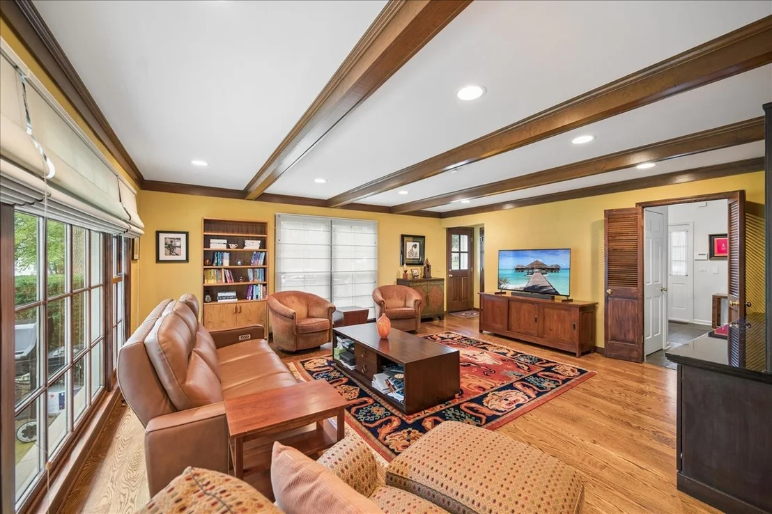 Photo of 2448 Central Park Avenue