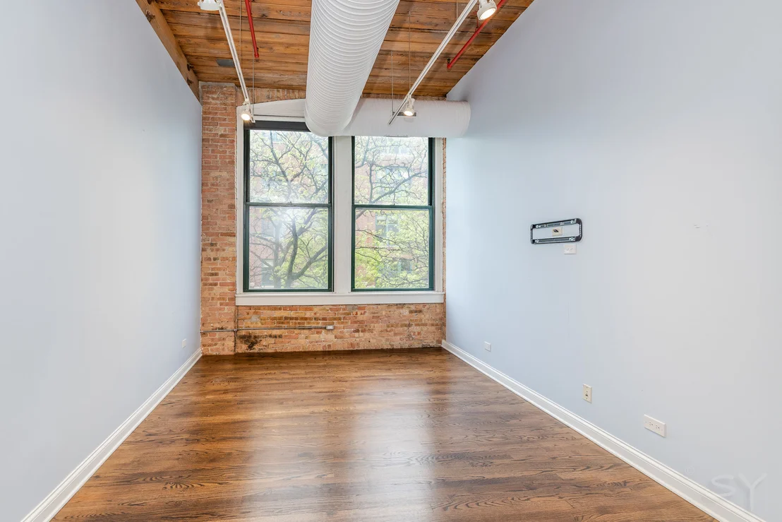 Photo of Unit 2G at 1327 W Washington Boulevard