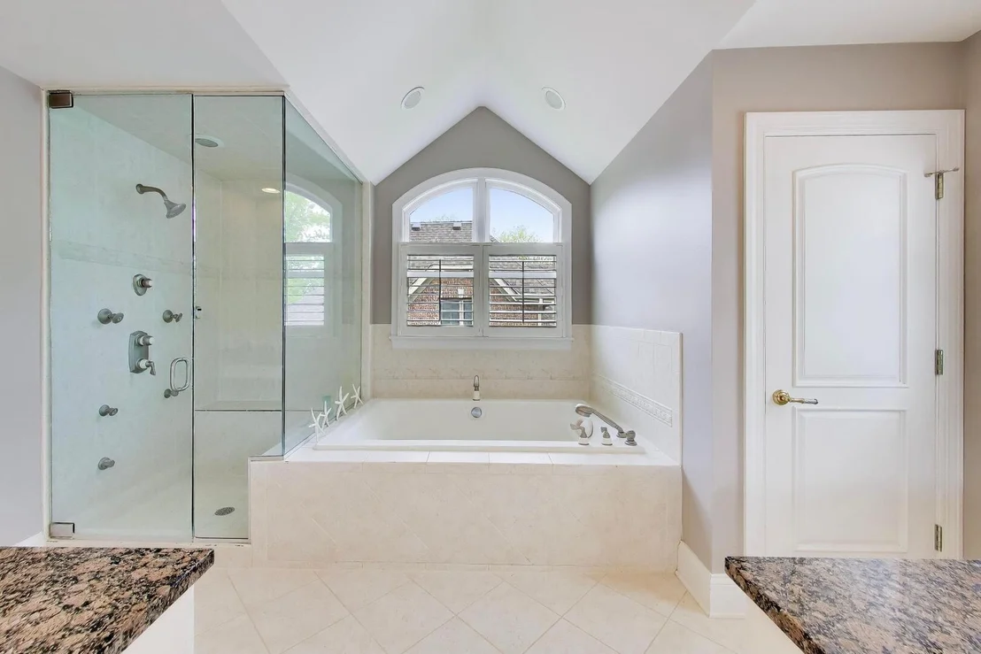 Photo of 1229 Fairfield Road